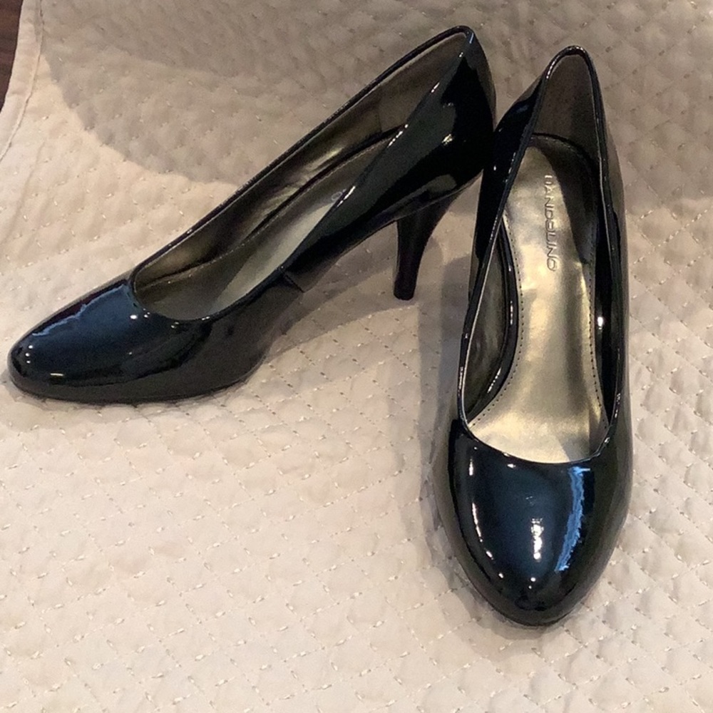 Bandolino’s new black patent leather heels